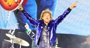 Mick Jagger Mengatakan Dia ‘Tidak Sabar’ untuk Tur Bersama Rolling Stones Lagi
| beritakitanih Mick Jagger Mengatakan Dia 'Tidak Sabar' untuk Tur Bersama Rolling Stones Lagi
| beritakitanih