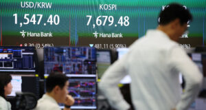 Minyak Melonjak, Saham Asia Tenggelam Setelah Iran Serang Israel
| beritakitanih Minyak Melonjak, Saham Asia Tenggelam Setelah Iran Serang Israel
| beritakitanih
