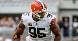 Myles Garrett berpindah dari Browns ke Rams saat Los Angeles berusaha sekuat tenaga untuk menjalankan Super Bowl
| beritakitanih Myles Garrett berpindah dari Browns ke Rams saat Los Angeles berusaha sekuat tenaga untuk menjalankan Super Bowl
| beritakitanih