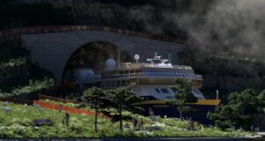 Norwegia menyetujui pendanaan untuk terowongan kapal terbesar di dunia melalui jalur laut berbahaya
| beritakitanih Norwegia menyetujui pendanaan untuk terowongan kapal terbesar di dunia melalui jalur laut berbahaya
| beritakitanih