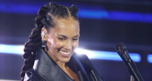 OG Anunoby Memberitahu Alicia Keys ‘Kota Meminta Anda’ Menjelang Pertunjukan Upacara Knicks
| beritakitanih OG Anunoby Memberitahu Alicia Keys 'Kota Meminta Anda' Menjelang Pertunjukan Upacara Knicks
| beritakitanih