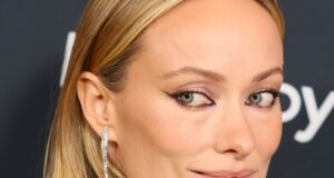 Olivia Wilde Mengatakan Semakin Sulit Menemukan Wajah yang Bergerak
| beritakitanih Olivia Wilde Mengatakan Semakin Sulit Menemukan Wajah yang Bergerak
| beritakitanih