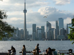Ontario dan Quebec Menghadapi Peringatan Panas Saat Suhu Tinggi Menyebar ke Seluruh Kanada
| beritakitanih Ontario dan Quebec Menghadapi Peringatan Panas Saat Suhu Tinggi Menyebar ke Seluruh Kanada
| beritakitanih
