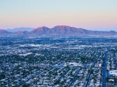 Orang Amerika tetap tinggal di 5 kota ini—dan berbondong-bondong ke 5 kota lainnya
| beritakitanih Orang Amerika tetap tinggal di 5 kota ini—dan berbondong-bondong ke 5 kota lainnya
| beritakitanih