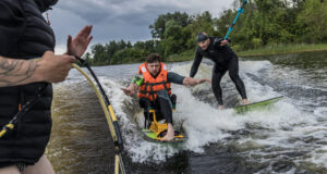 Orang Diamputasi Perang Ukraina Merangkul Wake Boarding dan Jujitsu
| beritakitanih Orang Diamputasi Perang Ukraina Merangkul Wake Boarding dan Jujitsu
| beritakitanih