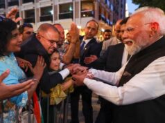 PM Modi di Paris Pembaruan LANGSUNG: Modi tiba di Paris, bertemu dengan anggota diaspora India
| beritakitanih PM Modi di Paris Pembaruan LANGSUNG: Modi tiba di Paris, bertemu dengan anggota diaspora India
| beritakitanih