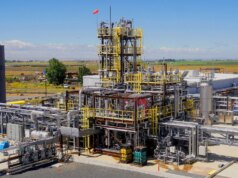Pabrik komersial pertama di Amerika yang membuat bahan bakar jet dari CO2 yang ditangkap mulai beroperasi
| beritakitanih Pabrik komersial pertama di Amerika yang membuat bahan bakar jet dari CO2 yang ditangkap mulai beroperasi
| beritakitanih