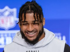 Pacar Marshawn Kneeland dari Dallas Cowboys Melahirkan Setelah Kematiannya
| beritakitanih Pacar Marshawn Kneeland dari Dallas Cowboys Melahirkan Setelah Kematiannya
| beritakitanih