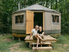 Pasangan Wisconsin Ini Tinggal di Yurt, dan Musim Dingin adalah Bagian Favorit Mereka
| beritakitanih Pasangan Wisconsin Ini Tinggal di Yurt, dan Musim Dingin adalah Bagian Favorit Mereka
| beritakitanih