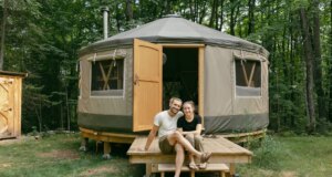Pasangan Wisconsin Ini Tinggal di Yurt, dan Musim Dingin adalah Bagian Favorit Mereka
| beritakitanih Pasangan Wisconsin Ini Tinggal di Yurt, dan Musim Dingin adalah Bagian Favorit Mereka
| beritakitanih