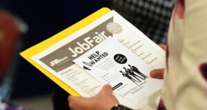 Pasar kerja kuat, namun banyak yang frustrasi dengan prospeknya
| beritakitanih Pasar kerja kuat, namun banyak yang frustrasi dengan prospeknya
| beritakitanih