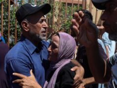 Pejabat kesehatan Gaza mengatakan 10 orang tewas dalam serangan Israel
| beritakitanih Pejabat kesehatan Gaza mengatakan 10 orang tewas dalam serangan Israel
| beritakitanih