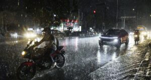 Pelacak monsun LANGSUNG | Hujan lebat diperkirakan terjadi di 10 distrik Tamil Nadu
| beritakitanih Pelacak monsun LANGSUNG | Hujan lebat diperkirakan terjadi di 10 distrik Tamil Nadu
| beritakitanih
