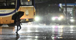 Pelacak monsun LANGSUNG | India menghadapi defisit curah hujan sebesar 41% karena monsun barat daya terhenti di Maharashtra
| beritakitanih Pelacak monsun LANGSUNG | India menghadapi defisit curah hujan sebesar 41% karena monsun barat daya terhenti di Maharashtra
| beritakitanih