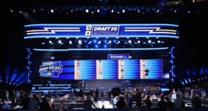 Pembaruan, pilihan, hasil, pelacak NHL Draft 2026: Maple Leafs memilih bintang Penn State Gavin McKenna di No.1
| beritakitanih Pembaruan, pilihan, hasil, pelacak NHL Draft 2026: Maple Leafs memilih bintang Penn State Gavin McKenna di No.1
| beritakitanih