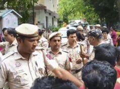 Pembunuhan di Gunung Kailash: pengadilan menahan dokter di tahanan polisi selama 2 hari
| beritakitanih Pembunuhan di Gunung Kailash: pengadilan menahan dokter di tahanan polisi selama 2 hari
| beritakitanih