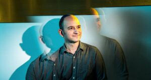 Pemimpin Google AI Noam Shazeer meninggalkan perusahaannya untuk OpenAI
| beritakitanih Pemimpin Google AI Noam Shazeer meninggalkan perusahaannya untuk OpenAI
| beritakitanih