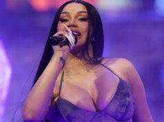 Penampilan Cardi B di Final NBA Termasuk Beberapa Rambutnya yang Terpanjang—Lihat Fotonya
| beritakitanih Penampilan Cardi B di Final NBA Termasuk Beberapa Rambutnya yang Terpanjang—Lihat Fotonya
| beritakitanih