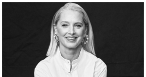 Penerima Penghargaan Variasi Virtuoso Katherine LaNasa tentang Ketenarannya yang Meroket dan Bagaimana Dia Menemukan Kunci Dana ‘The Pitt’: ‘Saya Baru Saja Memahaminya’
| beritakitanih Penerima Penghargaan Variasi Virtuoso Katherine LaNasa tentang Ketenarannya yang Meroket dan Bagaimana Dia Menemukan Kunci Dana 'The Pitt': 'Saya Baru Saja Memahaminya'
| beritakitanih