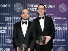 Peraih Nobel John Jumper meninggalkan DeepMind untuk pindah ke saingannya, Anthropic
| beritakitanih Peraih Nobel John Jumper meninggalkan DeepMind untuk pindah ke saingannya, Anthropic
| beritakitanih