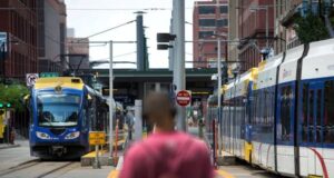Perkiraan biaya perluasan kereta ringan Blue Line melonjak hingga hampir $3,6 miliar
| beritakitanih Perkiraan biaya perluasan kereta ringan Blue Line melonjak hingga hampir $3,6 miliar
| beritakitanih