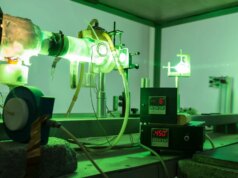 Perusahaan Tiongkok meluncurkan senjata laser portabel yang dapat menyerang drone dan muat di ransel
| beritakitanih Perusahaan Tiongkok meluncurkan senjata laser portabel yang dapat menyerang drone dan muat di ransel
| beritakitanih