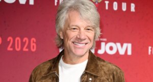 Pita Suara Jon Bon Jovi Siap untuk Tur Selamanya: ‘Saya Sepenuhnya Sembuh’
| beritakitanih Pita Suara Jon Bon Jovi Siap untuk Tur Selamanya: 'Saya Sepenuhnya Sembuh'
| beritakitanih