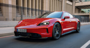 Port NACS asli, peningkatan infotainment untuk MY27 Porsche Taycan
| beritakitanih Port NACS asli, peningkatan infotainment untuk MY27 Porsche Taycan
| beritakitanih