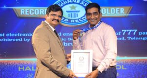 Pria Hyderabad mendapatkan tempat di Guinness World Record
| beritakitanih Pria Hyderabad mendapatkan tempat di Guinness World Record
| beritakitanih