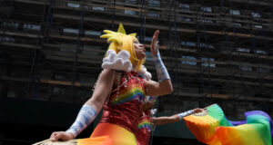 Pride March Menutup Kegembiraan New York pada bulan Juni, tetapi Kecemasan Membatasi Harapan
| beritakitanih Pride March Menutup Kegembiraan New York pada bulan Juni, tetapi Kecemasan Membatasi Harapan
| beritakitanih