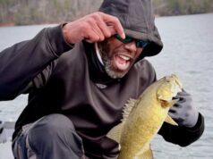Randy Moss bebas kanker dan mencari tangkapan besar berikutnya untuk mengejar hasratnya memancing ikan bass
| beritakitanih Randy Moss bebas kanker dan mencari tangkapan besar berikutnya untuk mengejar hasratnya memancing ikan bass
| beritakitanih