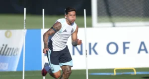 Real Madrid menjauhkan diri dari kepindahan bintang Chelsea di tengah meningkatnya ‘kebisingan media’
| beritakitanih Real Madrid menjauhkan diri dari kepindahan bintang Chelsea di tengah meningkatnya 'kebisingan media'
| beritakitanih
