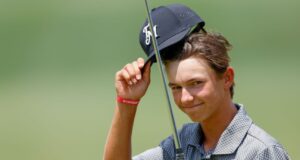 Remaja Russell, dengan putra Tiger di tasnya, membuat Open
| beritakitanih Remaja Russell, dengan putra Tiger di tasnya, membuat Open
| beritakitanih