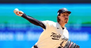 Royals mengalahkan Twins 3-2 setelah comeback di inning kesembilan
| beritakitanih Royals mengalahkan Twins 3-2 setelah comeback di inning kesembilan
| beritakitanih
