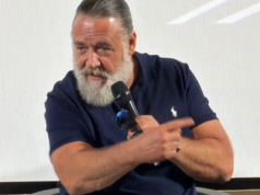 Russell Crowe Mengenang ‘Berpegang teguh pada Senjatanya’ Tentang Tidak Ada Adegan Seks di ‘Gladiator,’ Membahas Reboot ‘Fantastis’ ‘Highlander’, Menemukan Kesuksesan di Netflix
| beritakitanih Russell Crowe Mengenang 'Berpegang teguh pada Senjatanya' Tentang Tidak Ada Adegan Seks di 'Gladiator,' Membahas Reboot 'Fantastis' 'Highlander', Menemukan Kesuksesan di Netflix
| beritakitanih