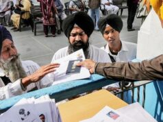 SGPC mendapatkan visa bagi 541 peziarah Sikh untuk melakukan perjalanan ke Pakistan pada peringatan kemartiran Guru Arjan Dev
| beritakitanih SGPC mendapatkan visa bagi 541 peziarah Sikh untuk melakukan perjalanan ke Pakistan pada peringatan kemartiran Guru Arjan Dev
| beritakitanih