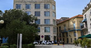 Saat Trump Memperketat Aturan Perekonomian Kuba, Jaringan Hotel Menarik Diri
| beritakitanih Saat Trump Memperketat Aturan Perekonomian Kuba, Jaringan Hotel Menarik Diri
| beritakitanih