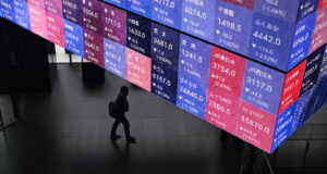 Saham-saham di Asia Jatuh karena Ketidakpastian AI yang Mengguncang Saham-Saham Teknologi
| beritakitanih Saham-saham di Asia Jatuh karena Ketidakpastian AI yang Mengguncang Saham-Saham Teknologi
| beritakitanih