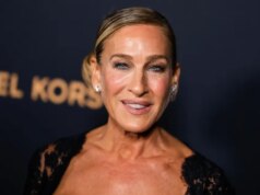 Sarah Jessica Parker Menggunakan Balsem Berry seharga $19 untuk Bibir Halus dan Terhidrasi
| beritakitanih Sarah Jessica Parker Menggunakan Balsem Berry seharga $19 untuk Bibir Halus dan Terhidrasi
| beritakitanih