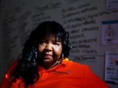 ‘Saya Takut.’ Pekerja Anti-Kekerasan Minneapolis Memasuki ‘Musim Trauma’ Masih Belum Terguncang Akibat Penembakan ICE.
| beritakitanih 'Saya Takut.' Pekerja Anti-Kekerasan Minneapolis Memasuki 'Musim Trauma' Masih Belum Terguncang Akibat Penembakan ICE.
| beritakitanih