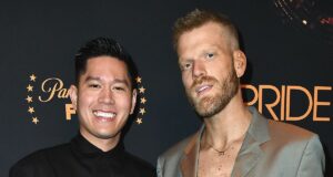 Scott Hoying dari DWTS dan Suami Mark Manio Hoying Menyambut Bayi Pertama
| beritakitanih Scott Hoying dari DWTS dan Suami Mark Manio Hoying Menyambut Bayi Pertama
| beritakitanih
