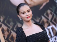 Selena Gomez Debutkan Transformasi Warna Rambut yang Mengejutkan: ‘Wild Things Happening’
| beritakitanih Selena Gomez Debutkan Transformasi Warna Rambut yang Mengejutkan: 'Wild Things Happening'
| beritakitanih