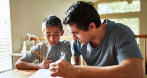 Semakin banyak ayah yang menjadi pengasuh utama
| beritakitanih Semakin banyak ayah yang menjadi pengasuh utama
| beritakitanih