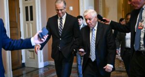 Senat mengesahkan RUU imigrasi. Dan, Jill Biden membahas kampanye suaminya pada tahun 2024
| beritakitanih Senat mengesahkan RUU imigrasi. Dan, Jill Biden membahas kampanye suaminya pada tahun 2024
| beritakitanih