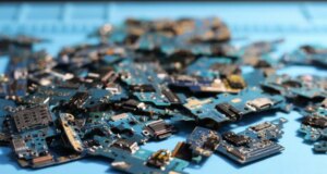 Server lama, hard drive bisa menjadi sumber baru bahan langka yang kritis: Laporan
| beritakitanih Server lama, hard drive bisa menjadi sumber baru bahan langka yang kritis: Laporan
| beritakitanih