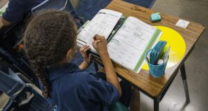Setelah bertahun-tahun mengalami kemunduran, siswa muda menunjukkan peningkatan dalam membaca dan matematika
| beritakitanih Setelah bertahun-tahun mengalami kemunduran, siswa muda menunjukkan peningkatan dalam membaca dan matematika
| beritakitanih