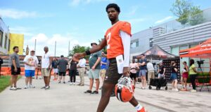 Shedeur Sanders membuat kemajuan dalam bisnis QB Browns…
| beritakitanih Shedeur Sanders membuat kemajuan dalam bisnis QB Browns...
| beritakitanih