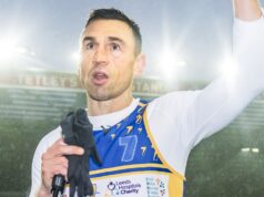 Sinfield dianugerahi gelar bangsawan saat Donald, Scarratt, Murphy membuat OBE
| beritakitanih Sinfield dianugerahi gelar bangsawan saat Donald, Scarratt, Murphy membuat OBE
| beritakitanih