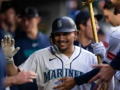 Single Young di inning ke-10 memberi Mariners kemenangan 3-2 atas Mets, walk-off ke-3 dalam 4 game
| beritakitanih Single Young di inning ke-10 memberi Mariners kemenangan 3-2 atas Mets, walk-off ke-3 dalam 4 game
| beritakitanih