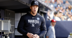 Siput Yankees, Aaron Judge, mengalami patah tulang akibat stres di tulang rusuknya, diperkirakan akan absen dalam waktu yang cukup lama
| beritakitanih Siput Yankees, Aaron Judge, mengalami patah tulang akibat stres di tulang rusuknya, diperkirakan akan absen dalam waktu yang cukup lama
| beritakitanih